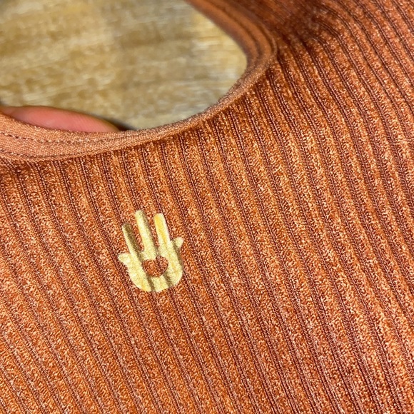 spiritual gangster longline bra tank- clay / brown xs/s(fits like a true small!) - Picture 4 of 5